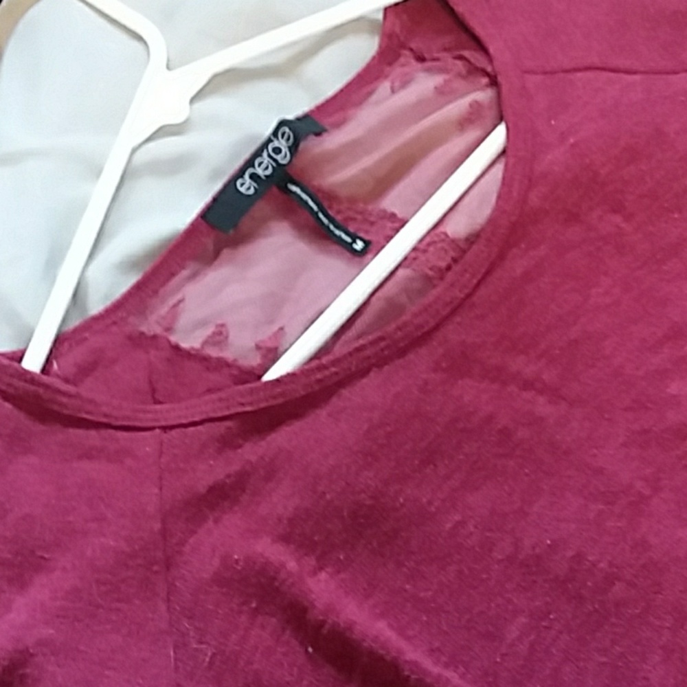 Sweater/shirt - Picture 3 of 3
